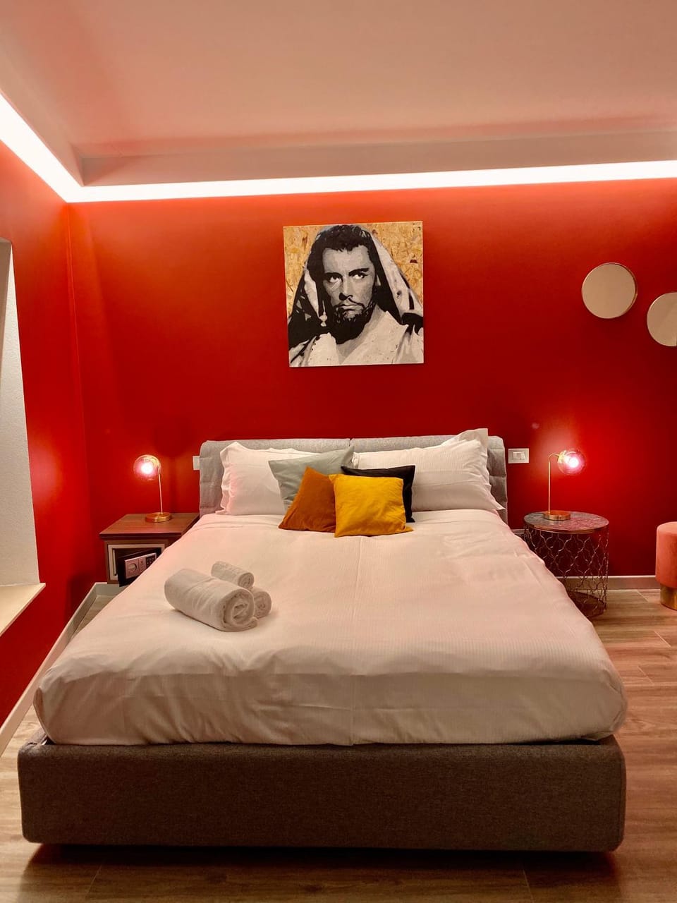 Bed, Photo of the whole room, Bedroom