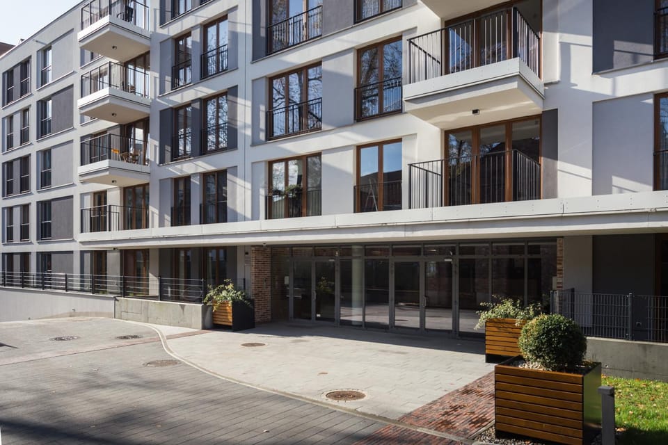 Property building, Facade/entrance