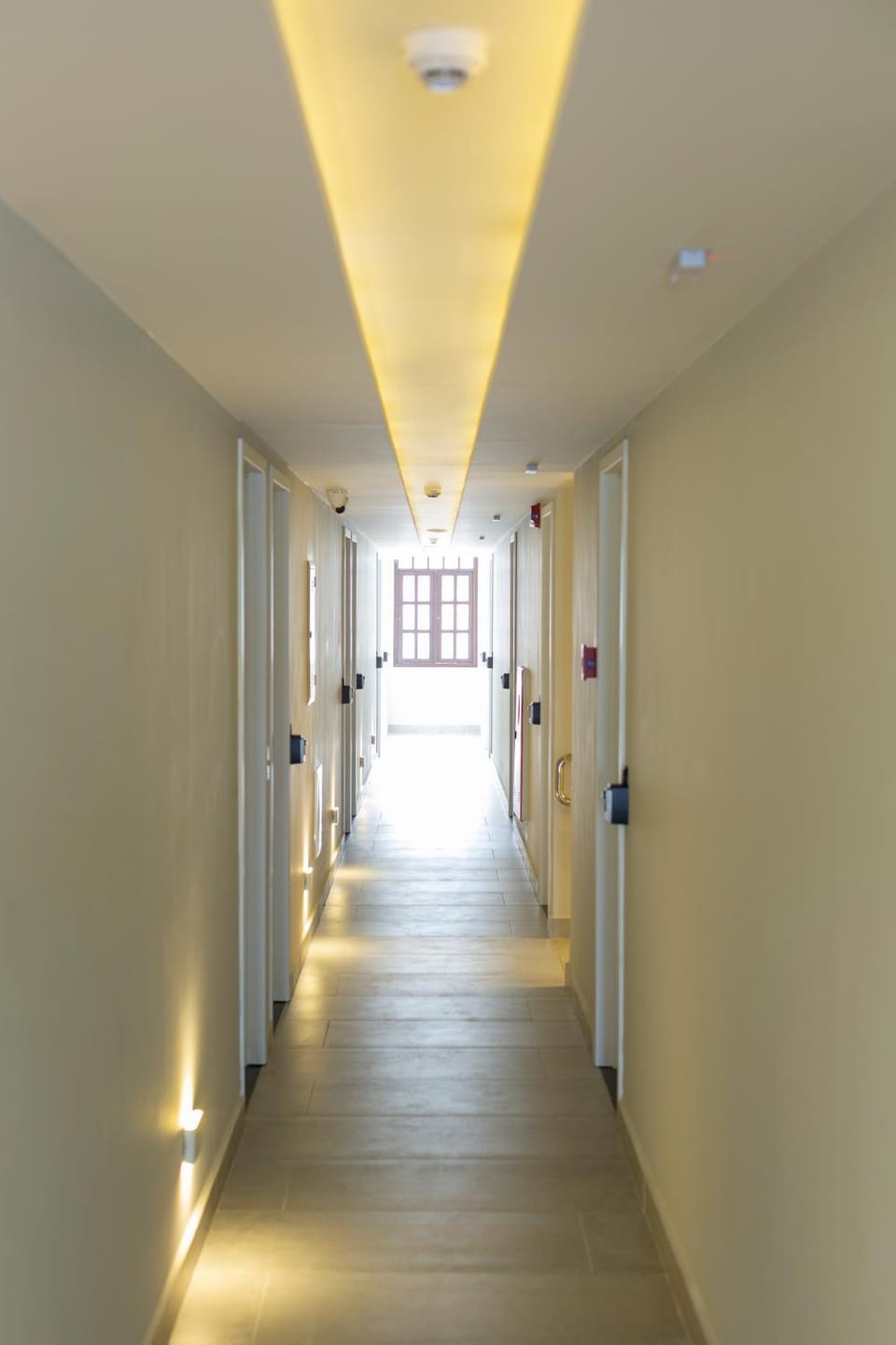 Decorative detail, Area and facilities, internet
