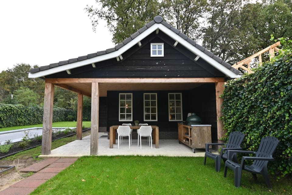 BBQ facilities, Garden, Balcony/Terrace