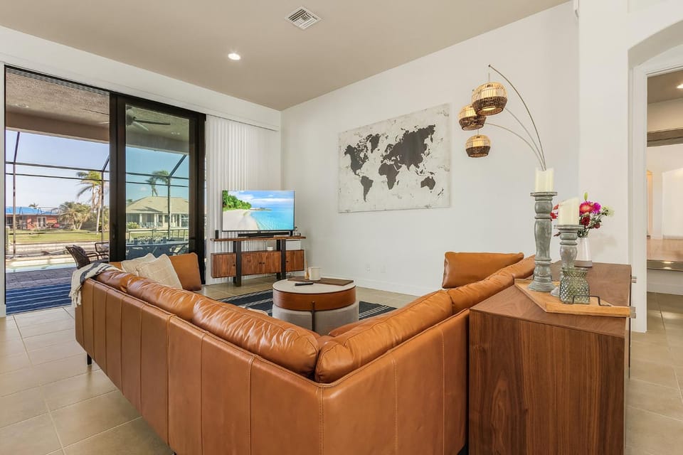 TV and multimedia, Seating area