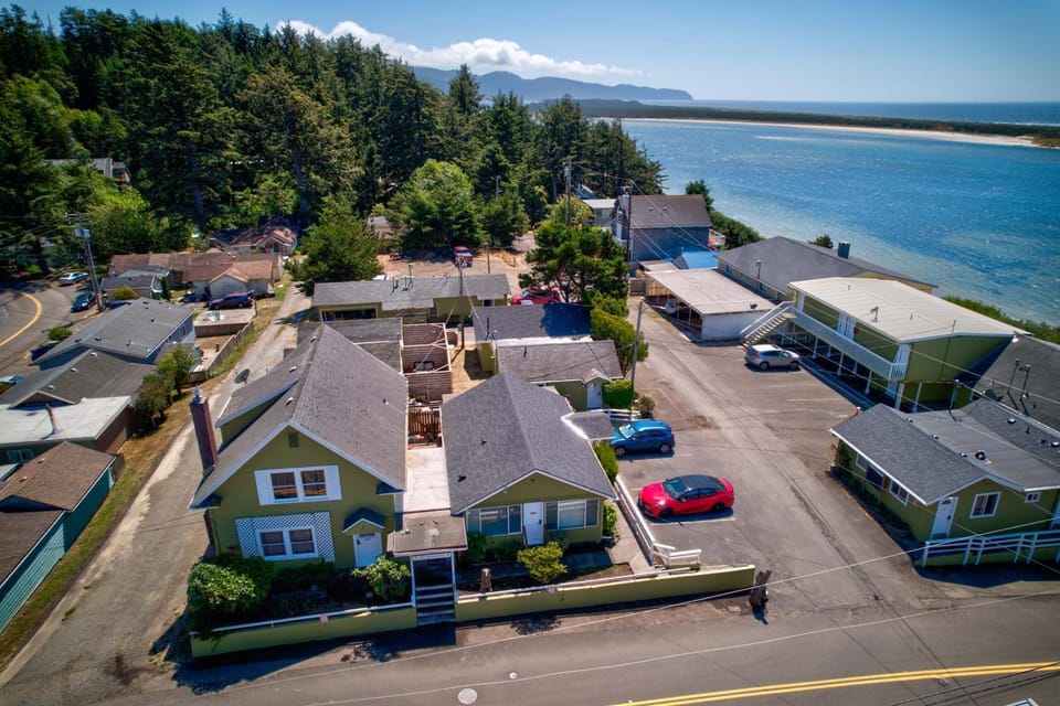 Property building, Bird's eye view, Sea view