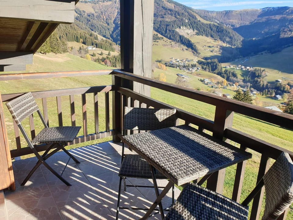 Appartement tranquille près des pistes, 6 pers, parking - FR-1-505-86 Apartment in Notre-Dame-de-Bellecombe