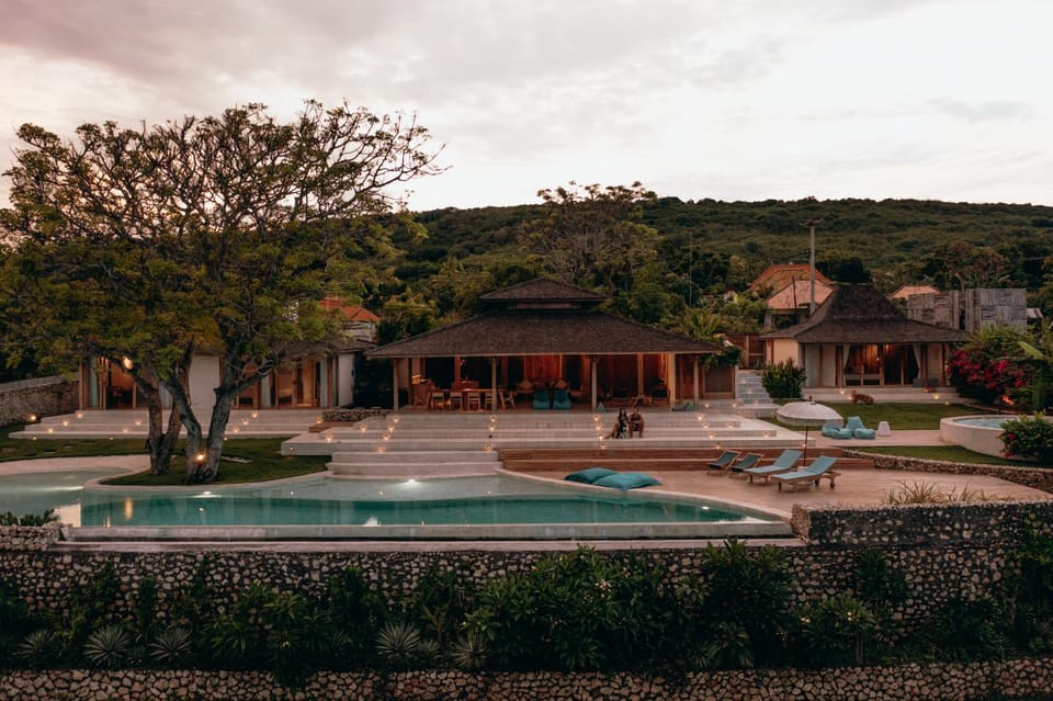 Property building, Swimming pool