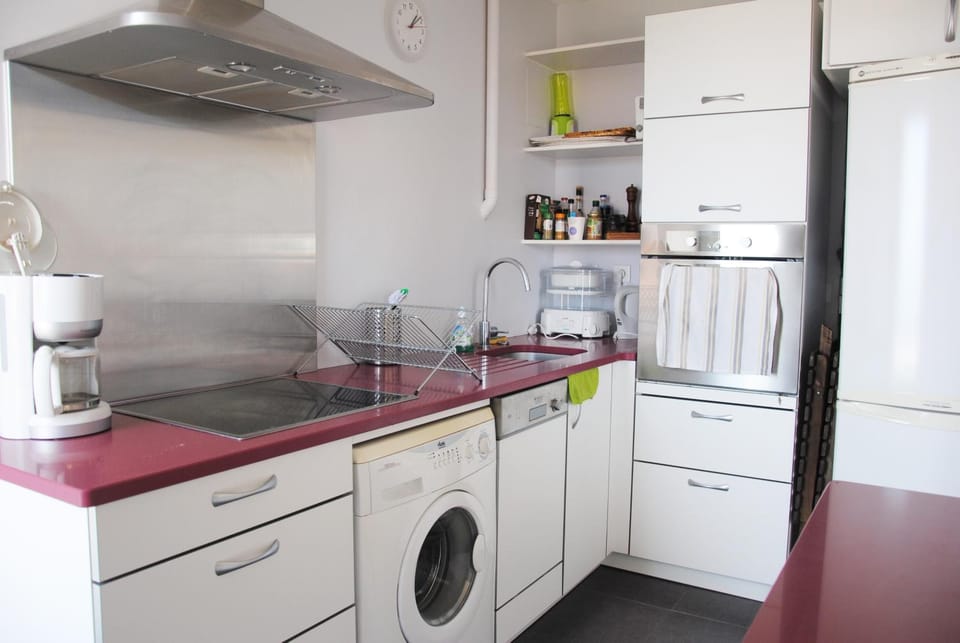 Kitchen or kitchenette, dishwasher, minibar, pet friendly, stove, toaster, washing machine