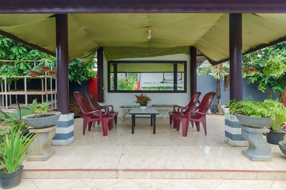 RedDoorz Syariah near Museum Tsunami Aceh 2 Bed and Breakfast in Indonesia