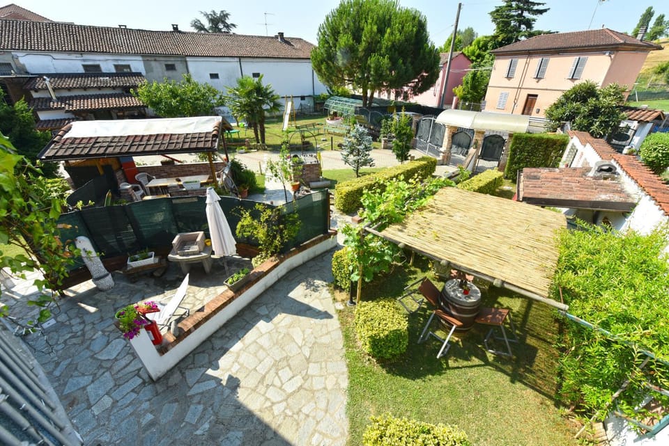 CASA APPARTAMENTO VACANZE La fermata delle rondini Apartment in Piedmont
