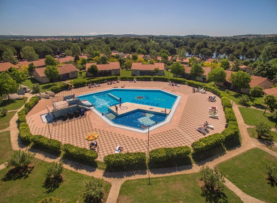 Property building, Natural landscape, Pool view