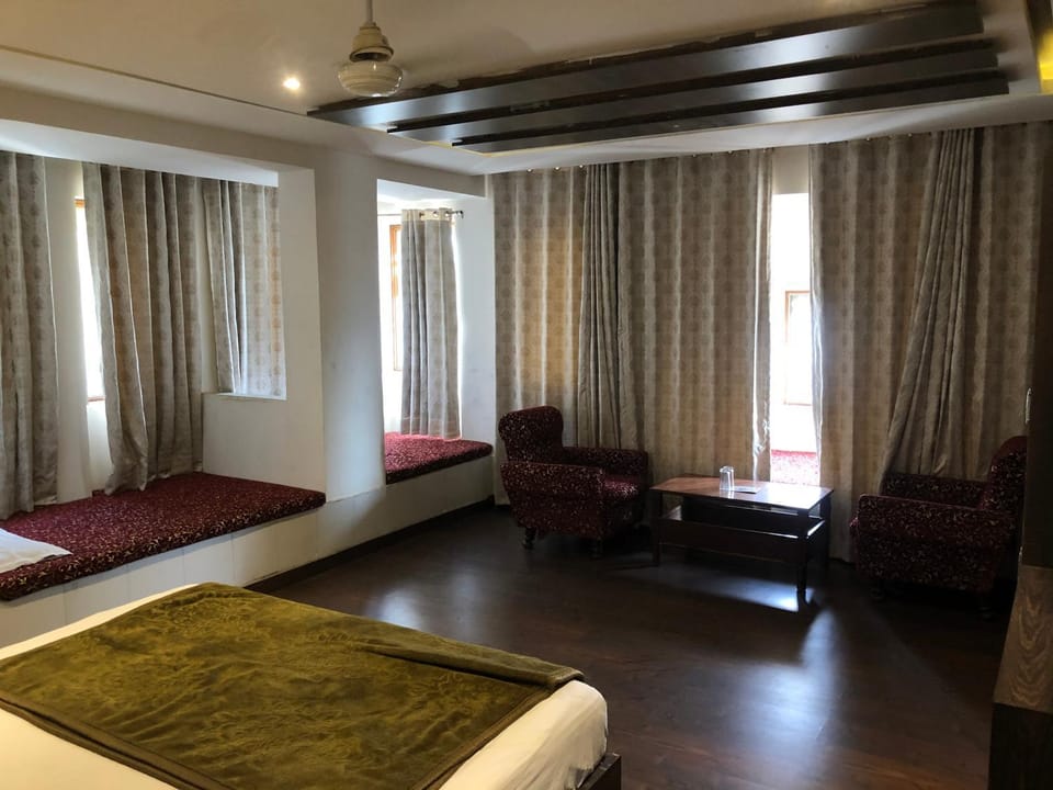 Photo of the whole room
