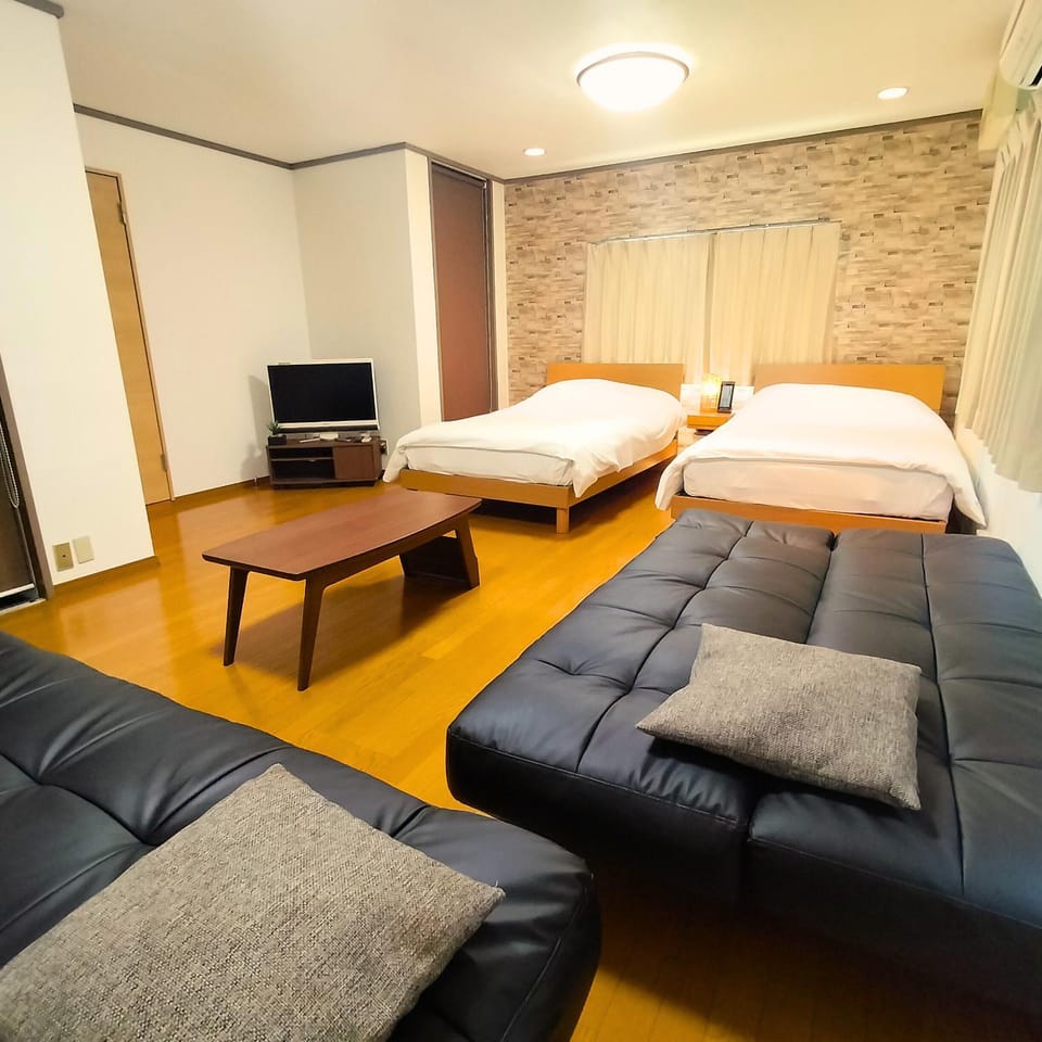 Living room, Bedroom