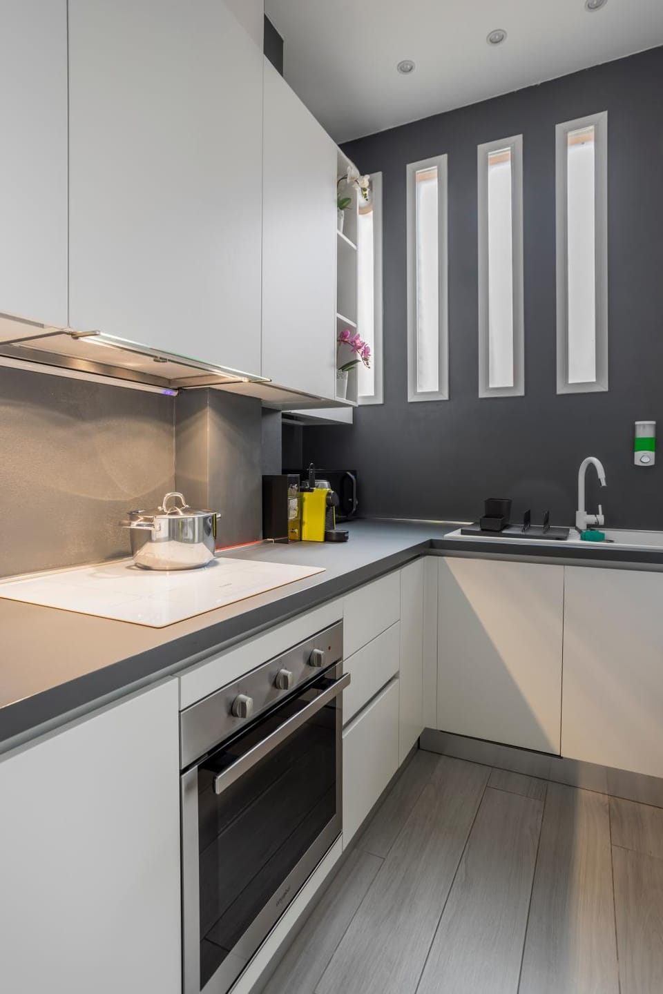 Kitchen or kitchenette, dishwasher, pet friendly, stove