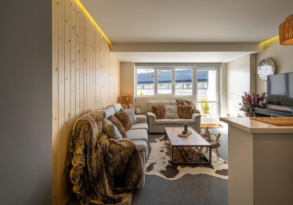 Living room, Lounge or bar, Seating area
