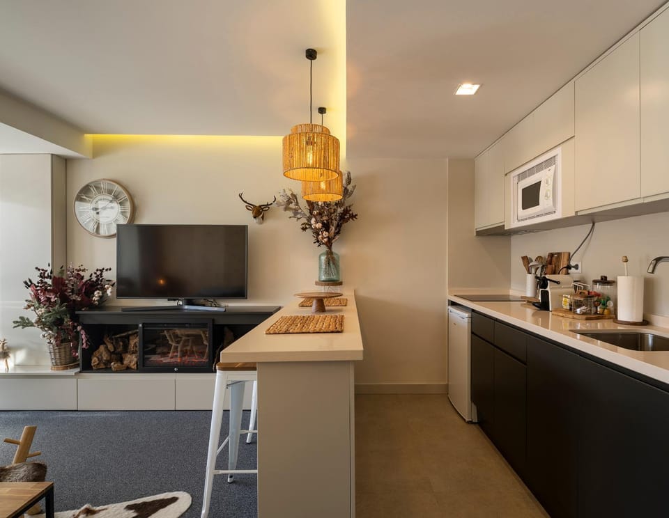 Kitchen or kitchenette