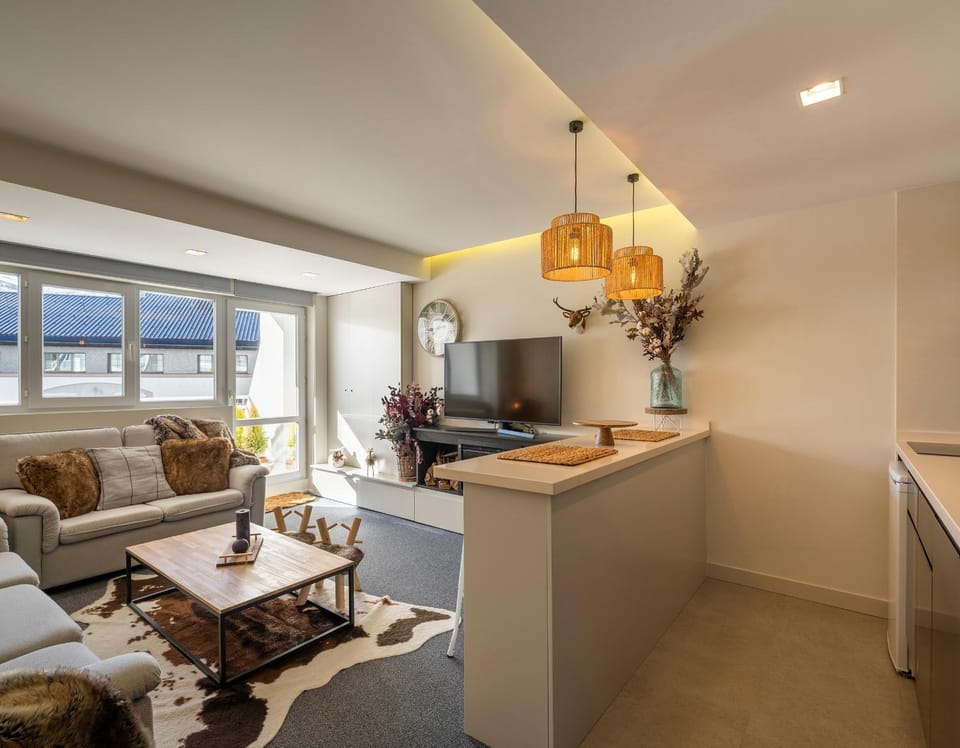 Kitchen or kitchenette, Living room, Lounge or bar, Seating area