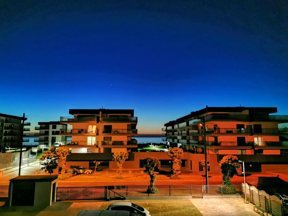 Neighbourhood, Beach, Street view