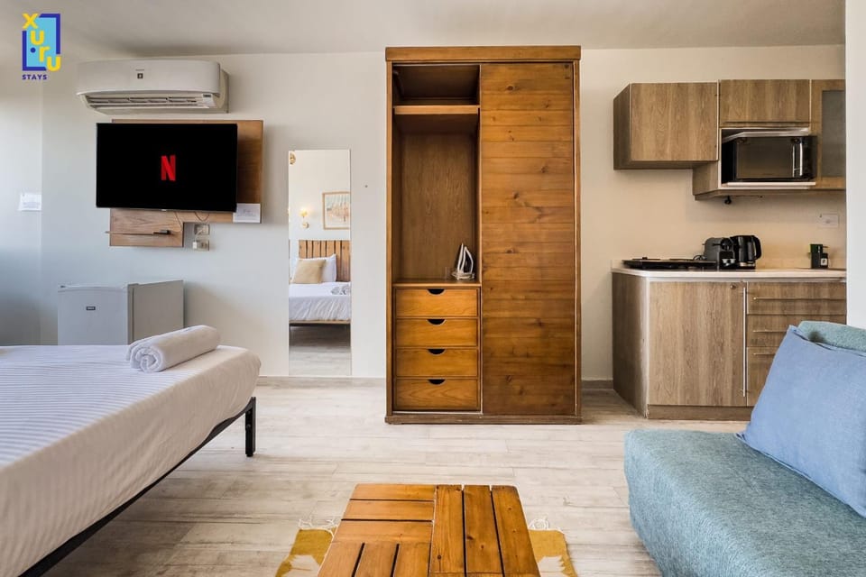 Jacuzzi Studio By The Historic Pyramids Apt1 Apartment in Egypt