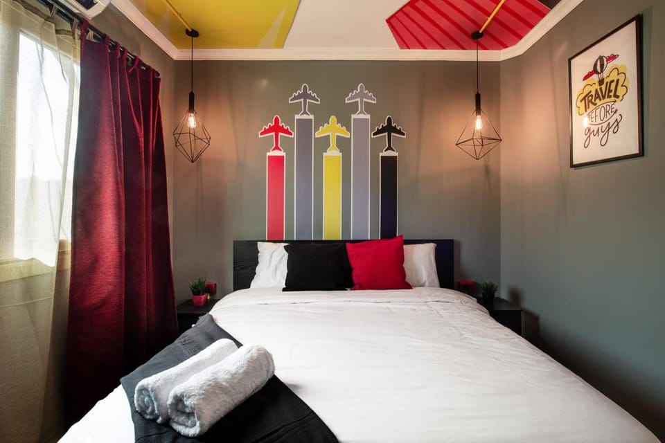 Bed, Bedroom