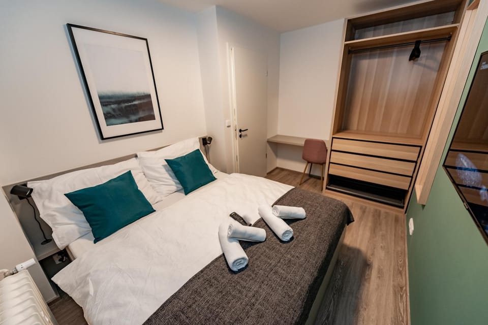 Bed, Photo of the whole room, Bedroom, towels, wardrobe