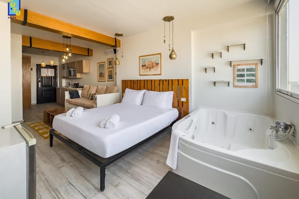 Jacuzzi Studio By The Historic Pyramids Apt2 Apartment in Egypt