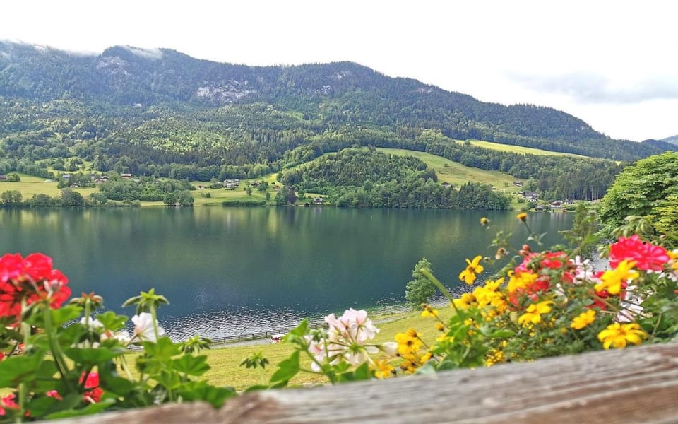 Nearby landmark, Lake view