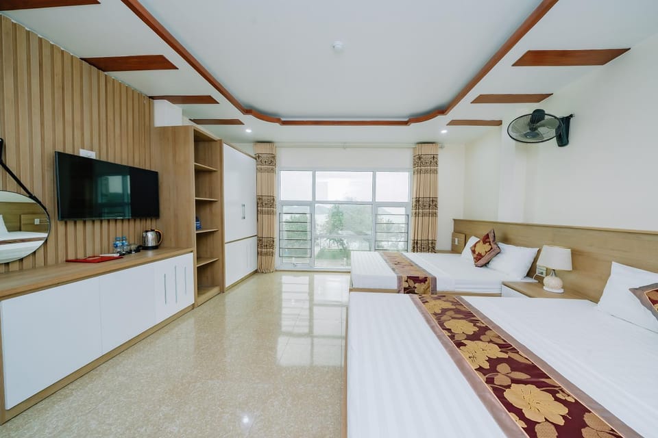 Cat Ba My Ngoc View Hotel Hotel in Laos