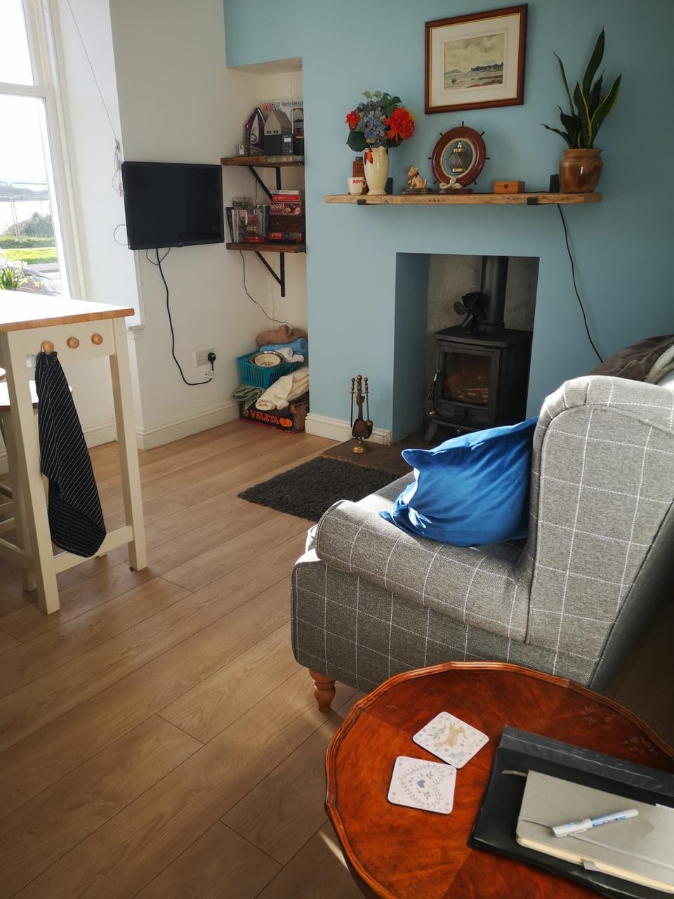 Beside the Bay Apartment in Scotland