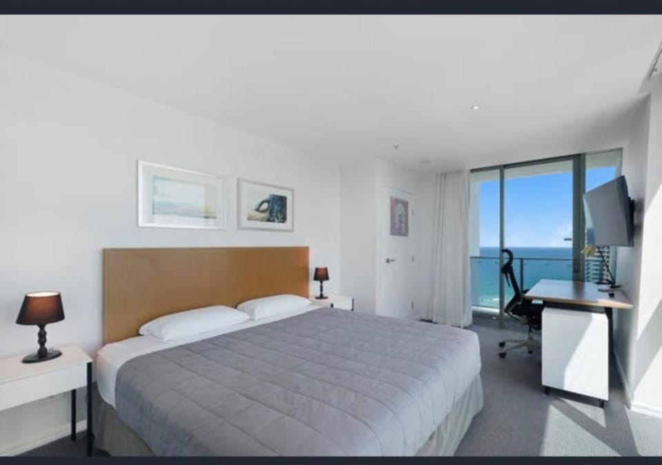 H Luxury Apartment at Surfers Paradise High floor Apartment in Surfers Paradise Boulevard