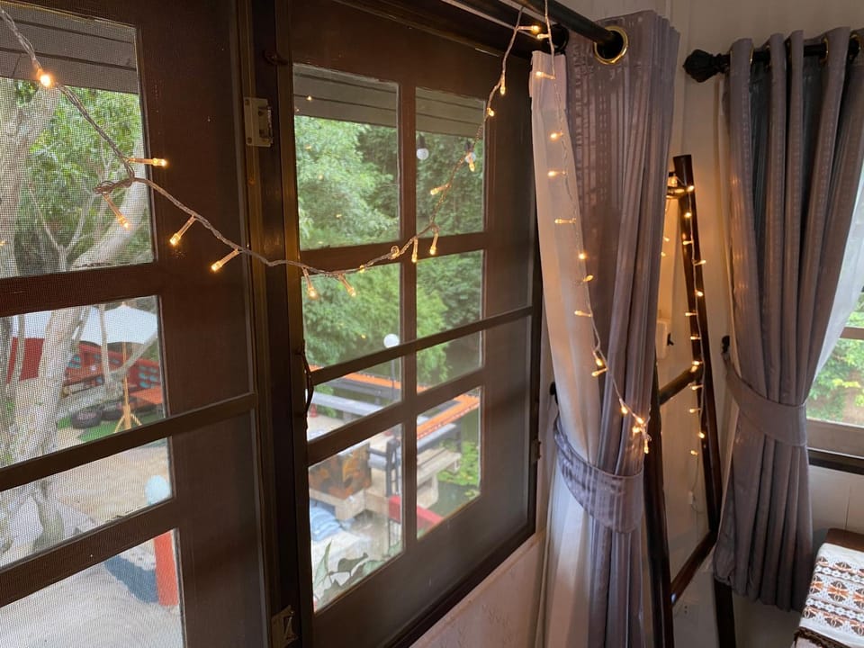 View (from property/room), Balcony/Terrace, Seating area