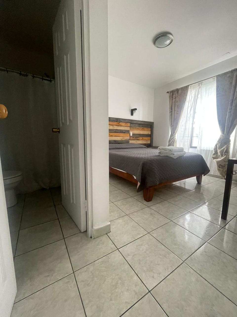 Alto Chinchorro Hostel Bed and Breakfast in Arica