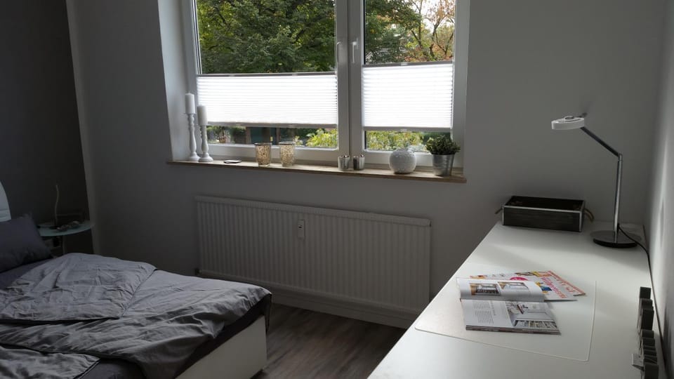 Seating area, Bedroom