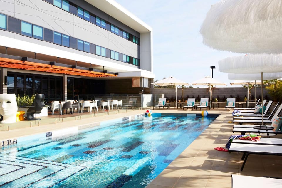 Pool view, Swimming pool