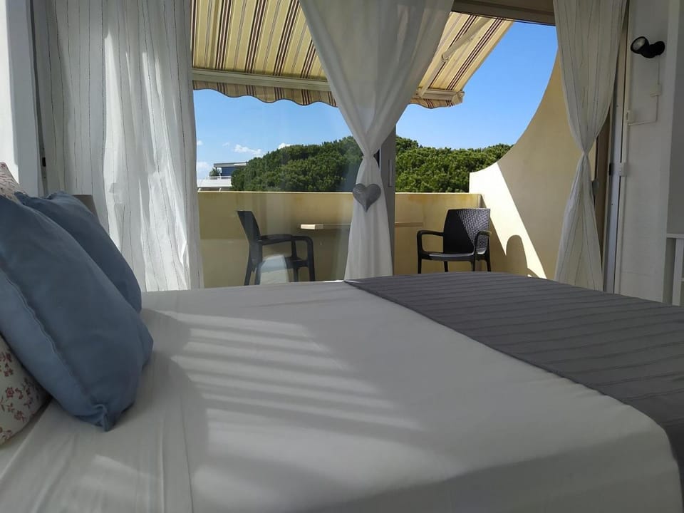 studio 38 climatisé balcon vue mer Apartment in Le Grau-du-Roi