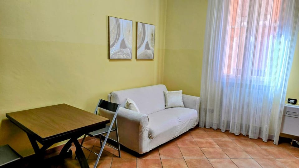 Nel Sole bilocale Apartment in Bologna