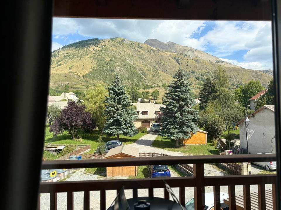 Spring, Mountain view