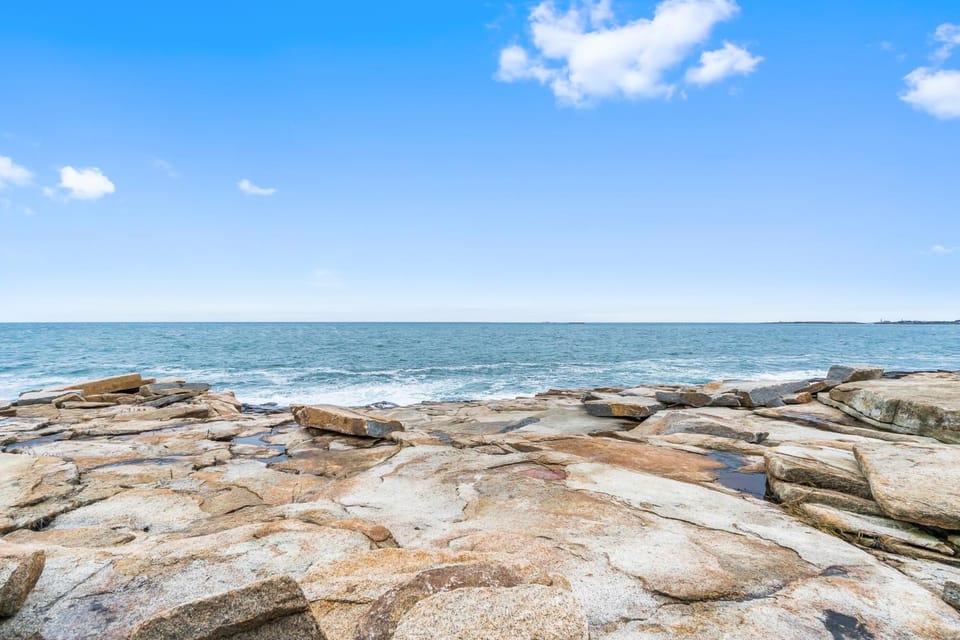 Andrews Point Ocean Home House in Rockport