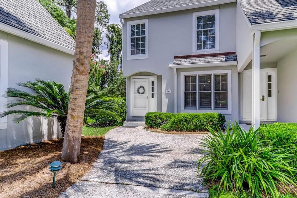 Evian 241 House in Hilton Head Island