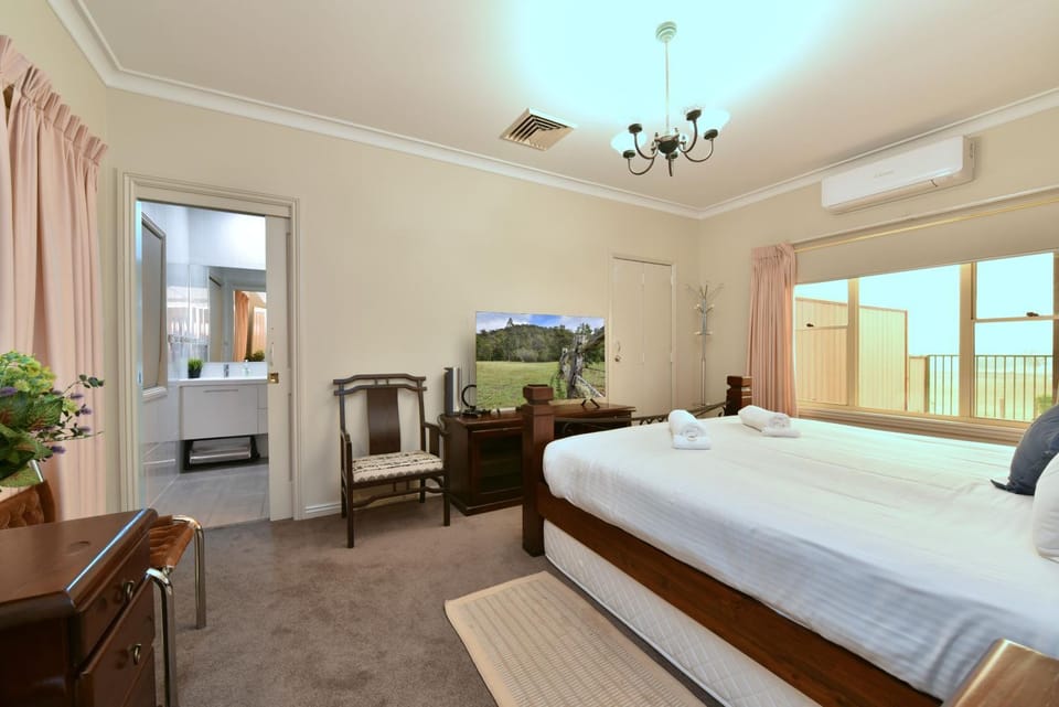 King 2 - close proximity to Bimbadgen and Hope Estate concerts Apartment in Rothbury