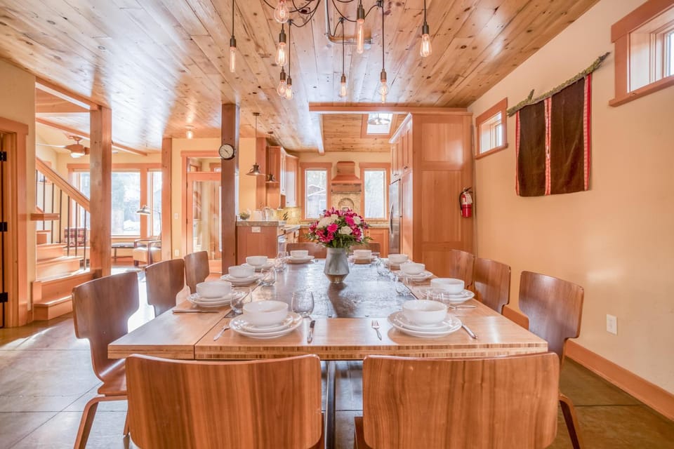 The Davenport - Meredith Lodging House in Bend