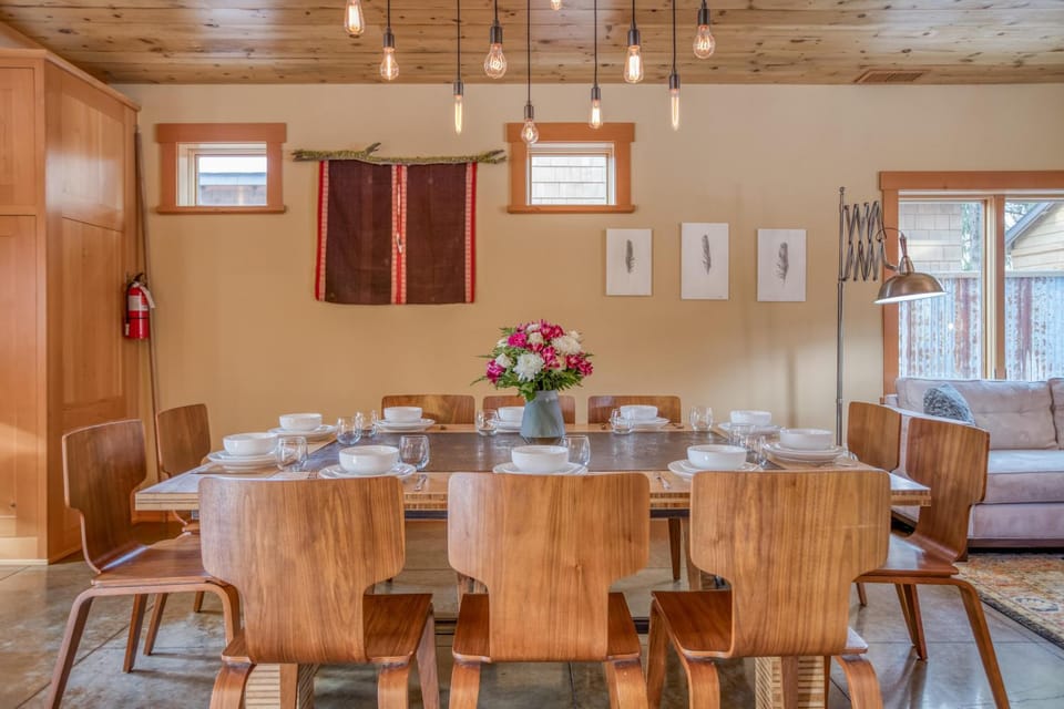 The Davenport - Meredith Lodging House in Bend