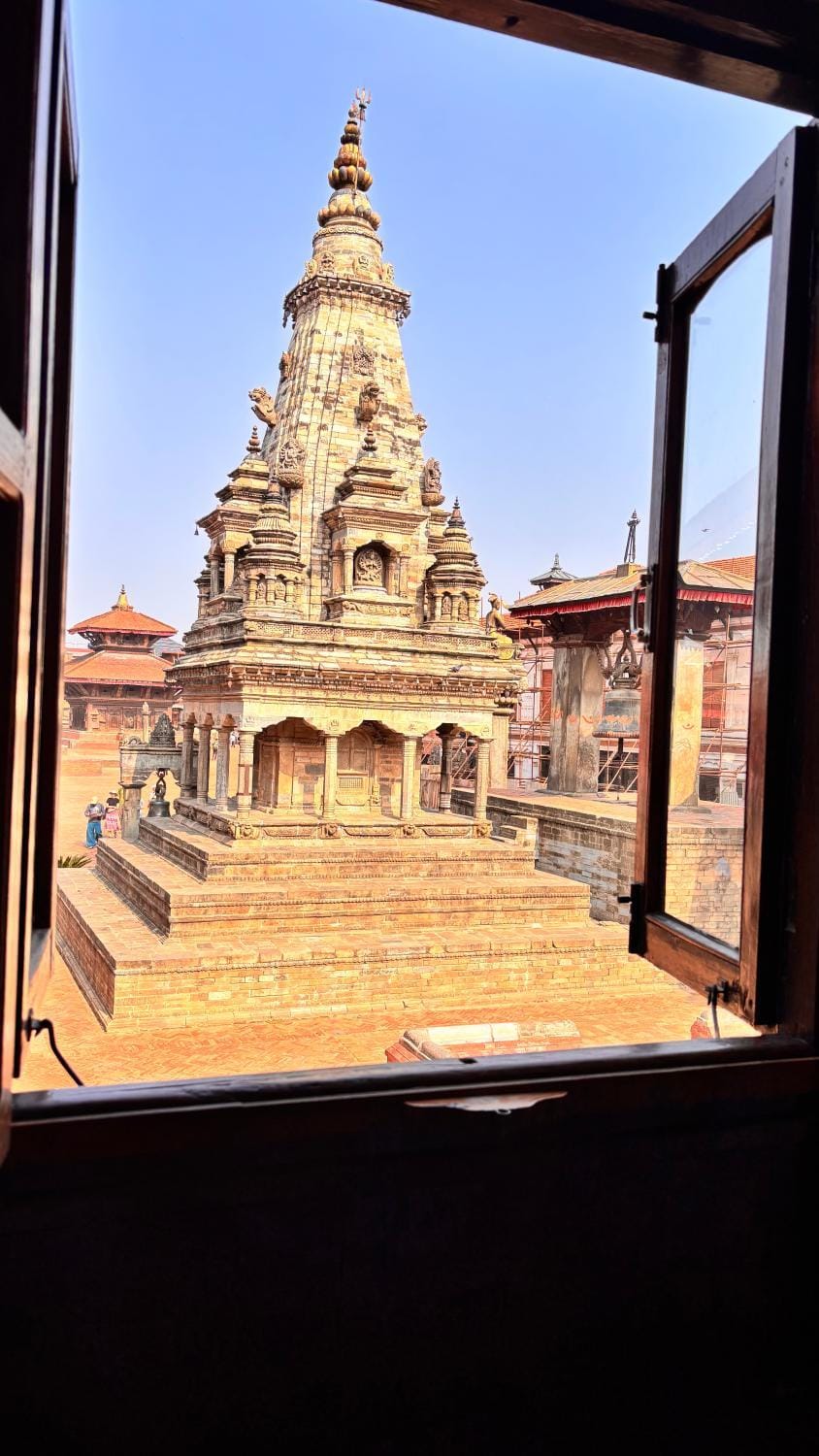 Nearby landmark, Landmark view