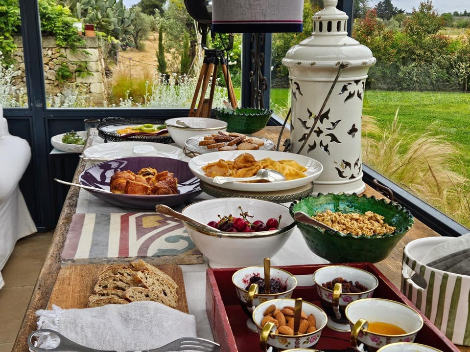 Restaurant/places to eat, Garden view, Breakfast