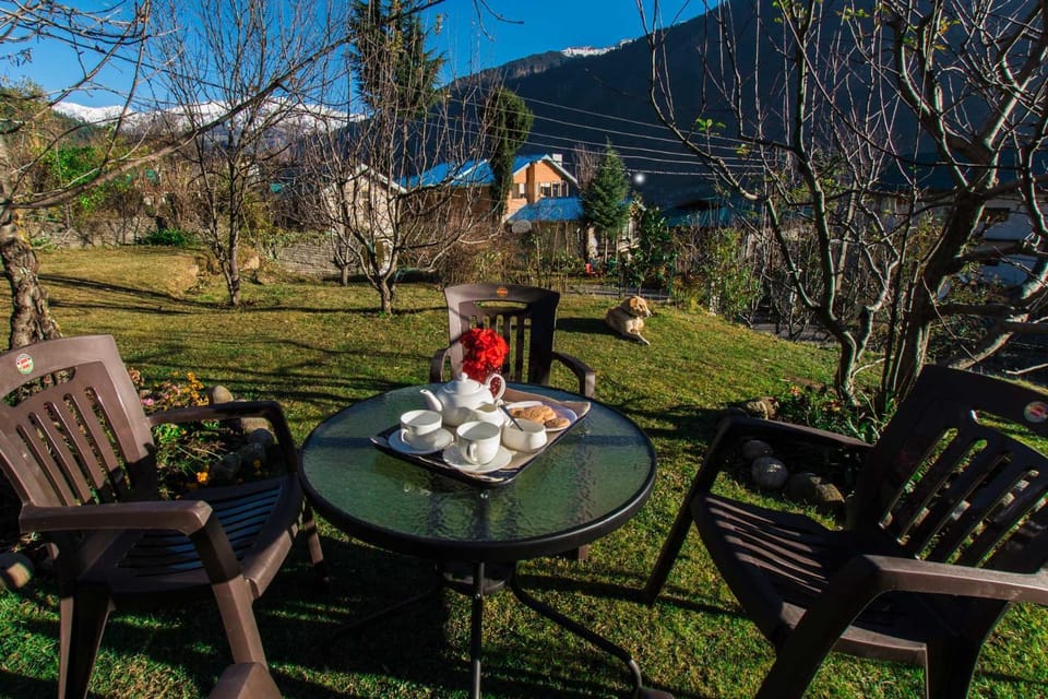 Garden, Seating area