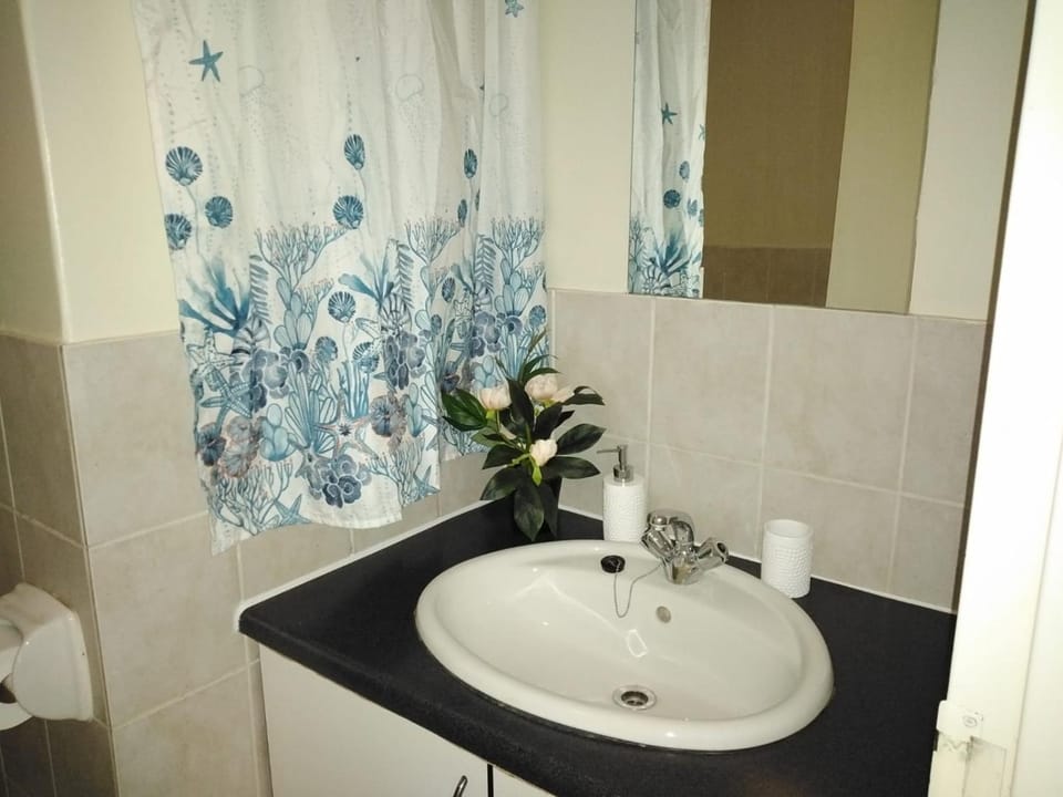 Apartments in Menlyn Maine, at Menlyn Place Apartment in Pretoria