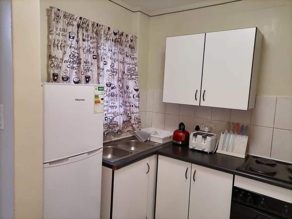Apartments in Menlyn Maine, at Menlyn Place Apartment in Pretoria