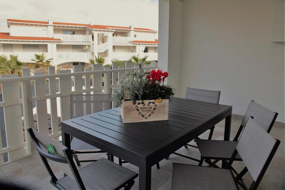 Patio, Balcony/Terrace