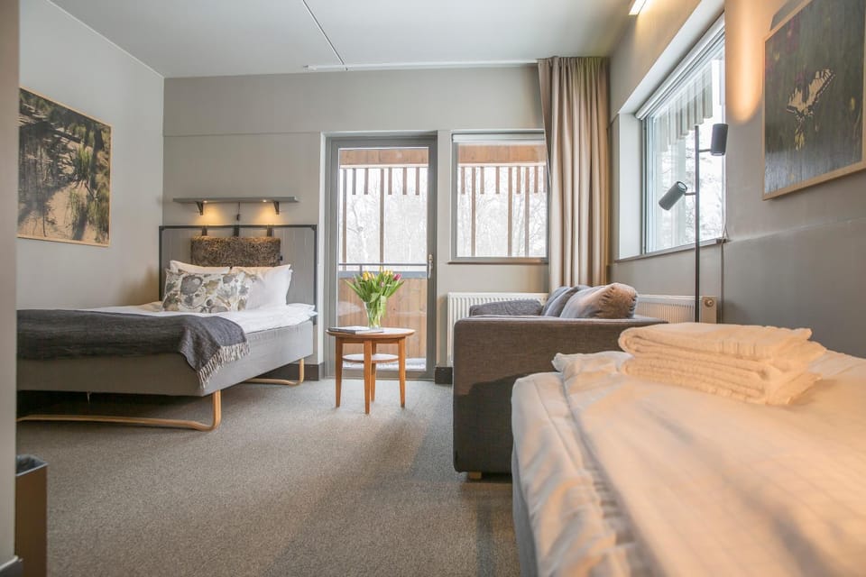 Bed, Balcony/Terrace, Seating area, Bedroom