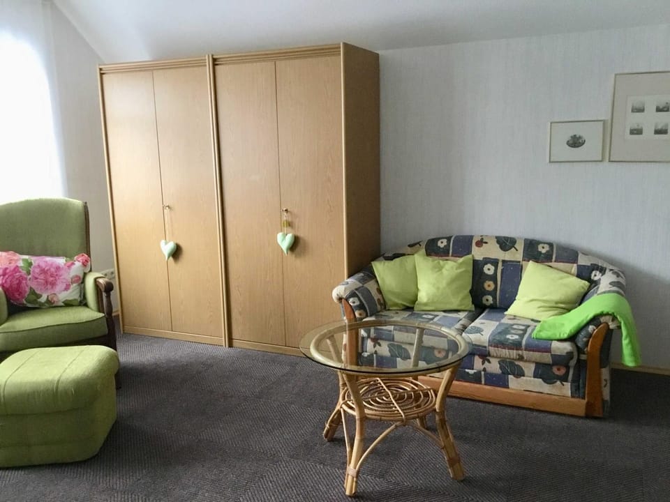 Ferienwohnung Rossis Nüst, 31516 Apartment in Lower Saxony, Germany