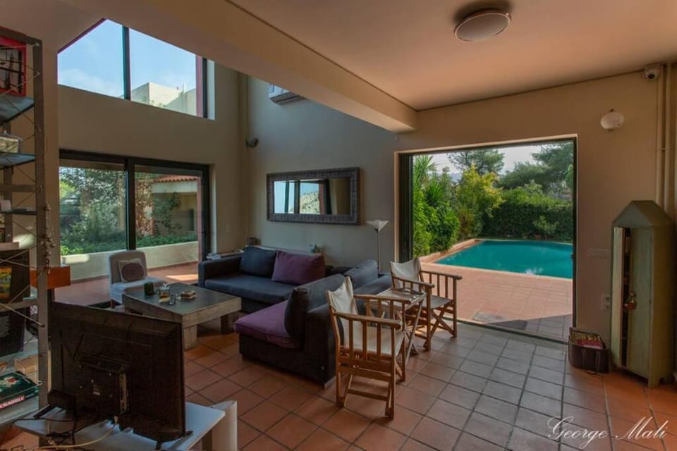Living room, Swimming pool