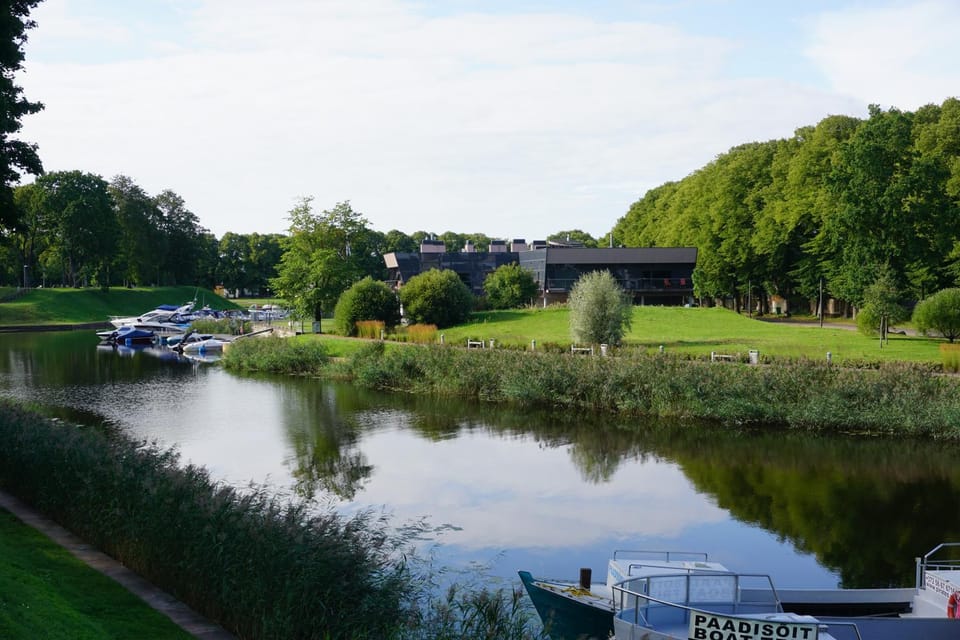 Neighbourhood, Natural landscape, Lake view, River view