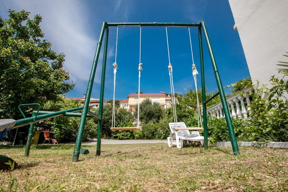 Garden, Entertainment